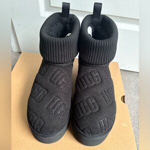 UGG Women’s Classic Mini platform felted size 10